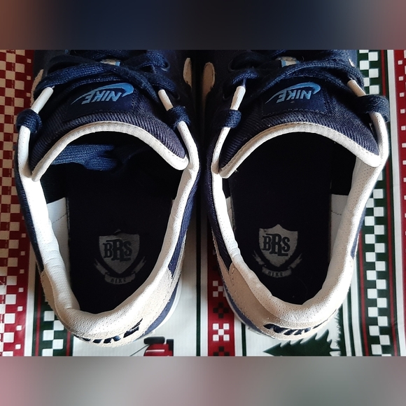 Nike Court Legacy Canvas Shoes - Picture 11 of 14